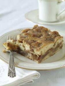 Bubbe Rose's Apple Cake